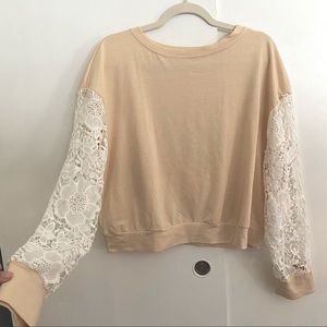 NWOT size L SHEIN shirt with lace sleeves!